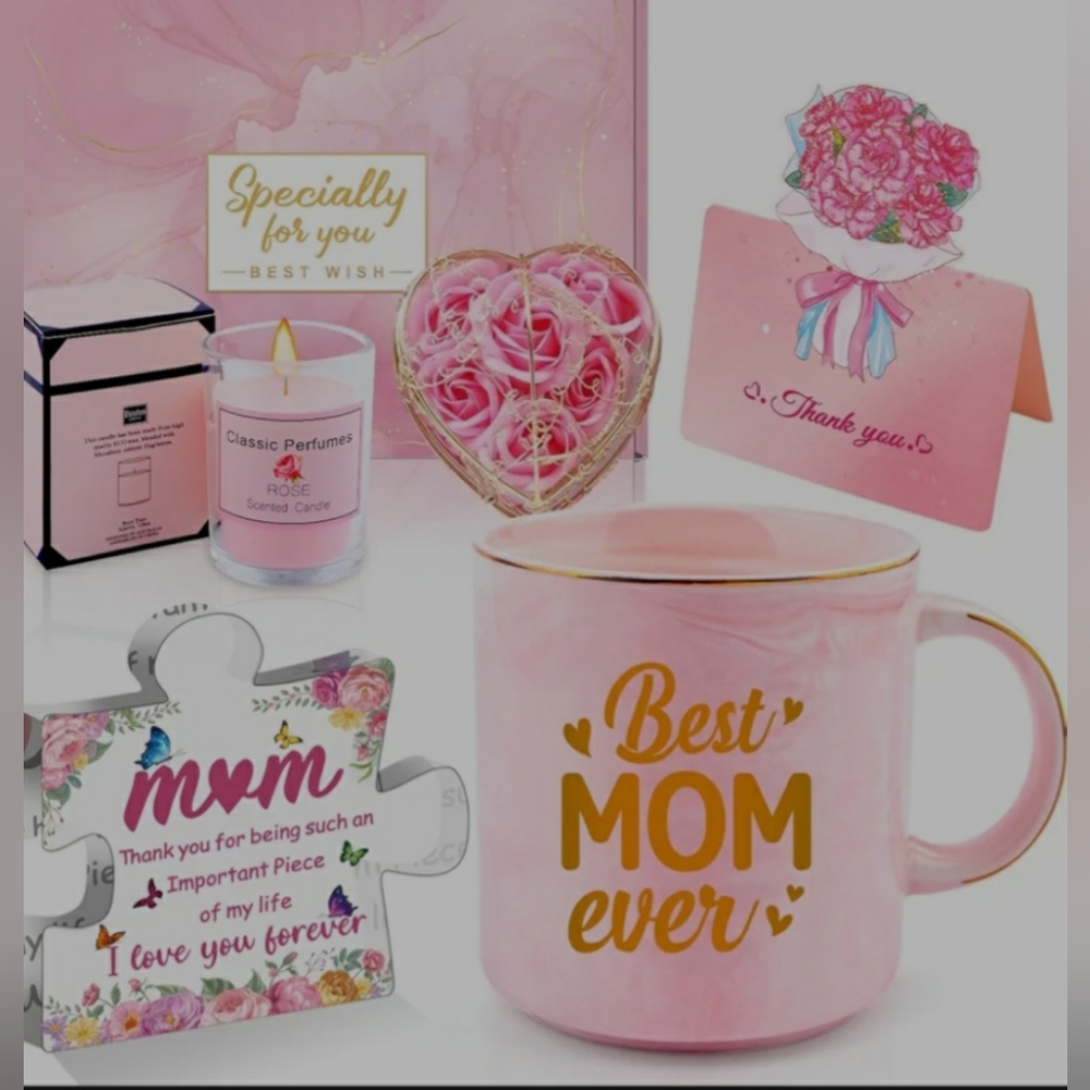 Pink Gift Set for Mom
Mother’s Day Gift